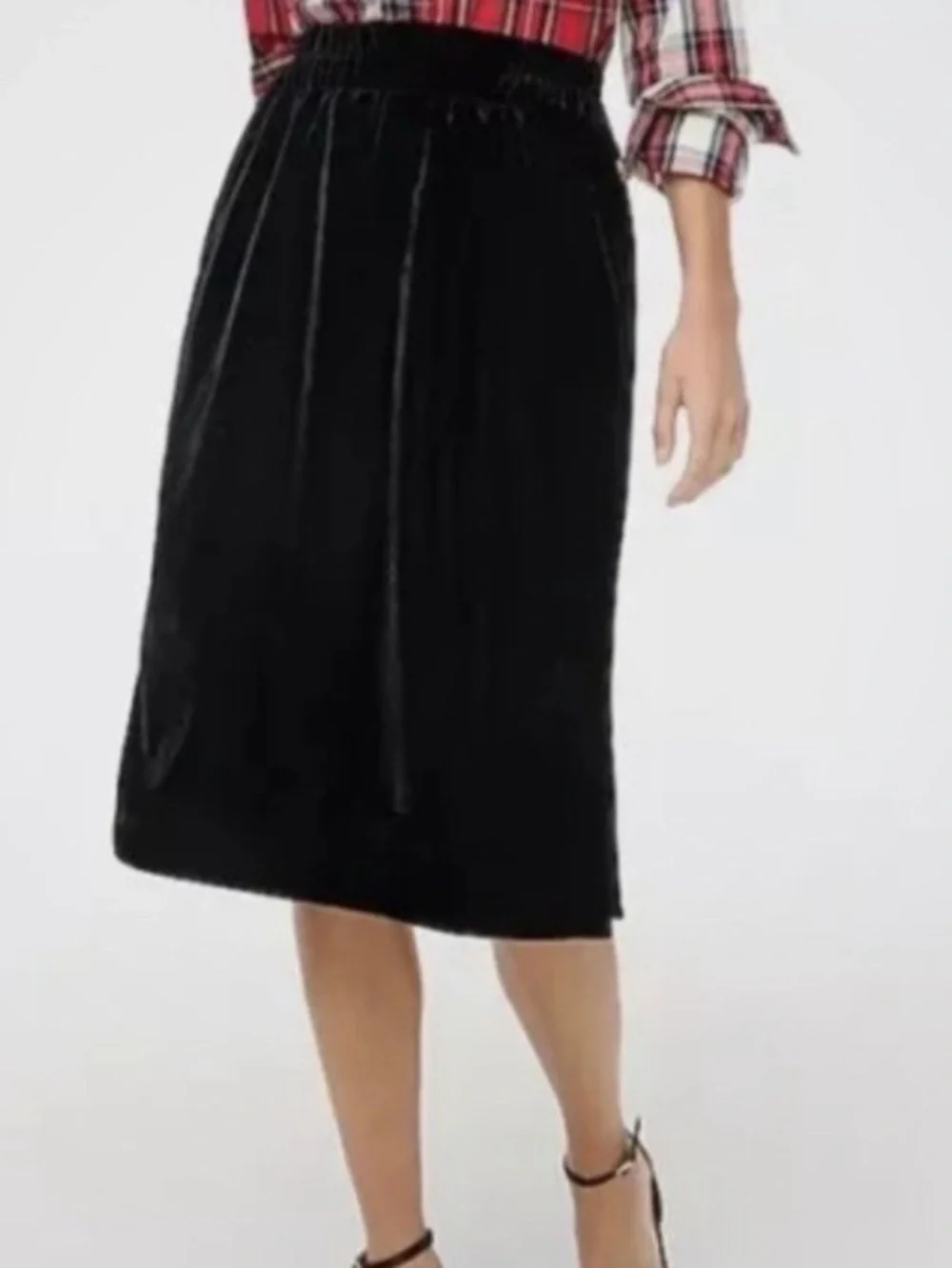 J. Crew sits waist
